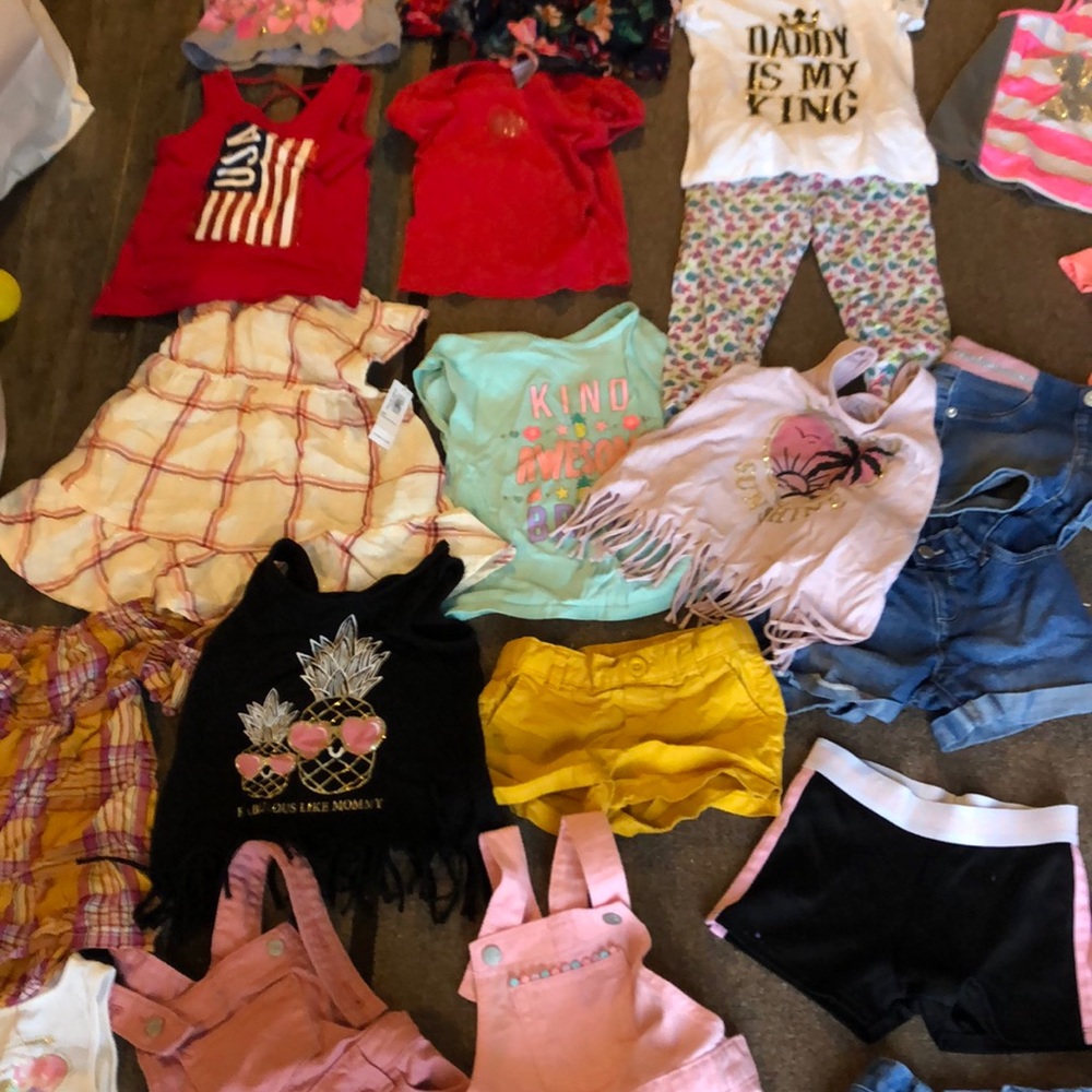 (Sold!!!!!)Lot of toddler girl clothes - Picture 5 of 10